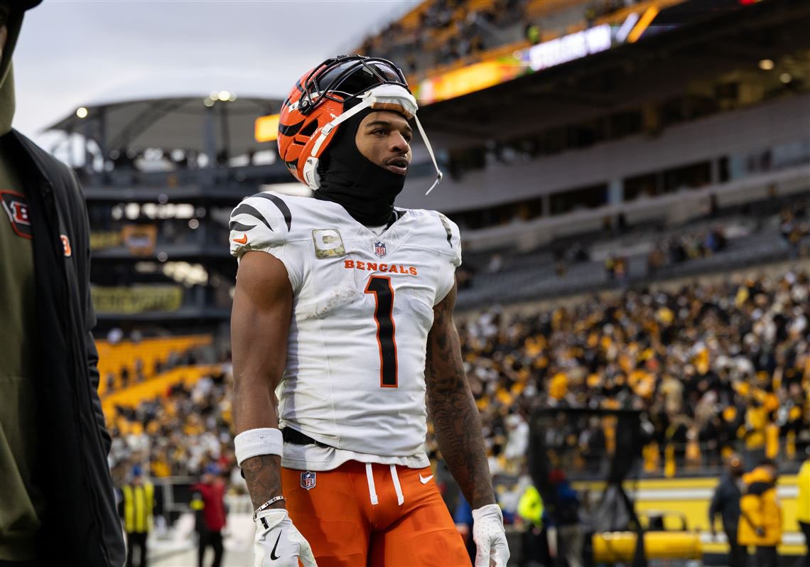 MikeGarafolo's tweet photo. The NFL has suspended #Bengals WR Ja’Marr Chase one game for spitting in the face of #Steelers CB Jalen Ramsey. https://t.co/rZCZKLfqQQ