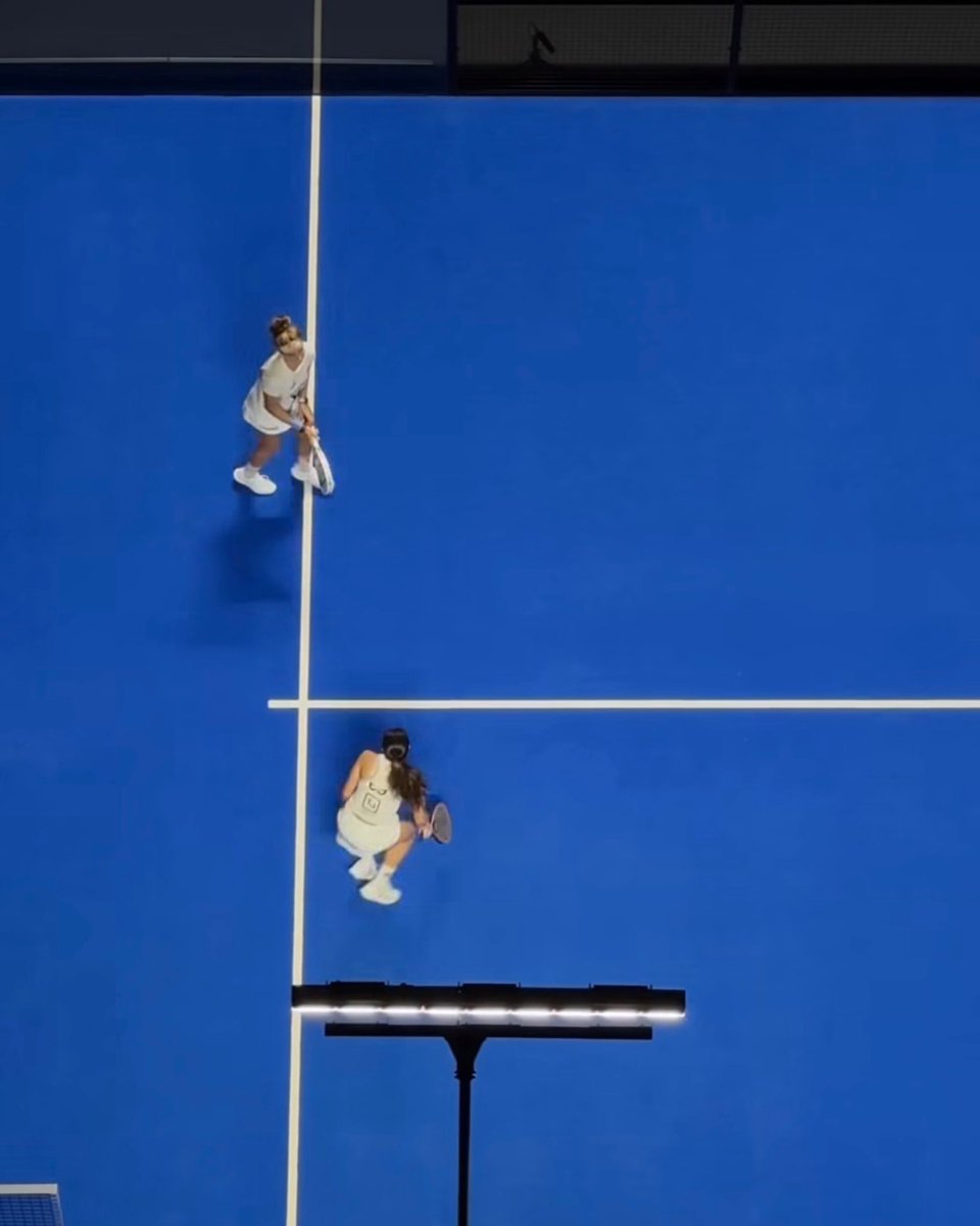 LedProjects's tweet image. From every angle: simply perfect. 🤩 💡 

#dubaipremierpadelp1 #LightingTheGame 

#ledprojects #premierpadel #padellighting 

📸 @premierpadel