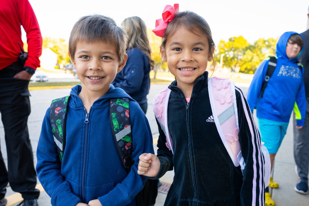 olatheschools's tweet photo. 🍎 It's American Education Week, and we're showcasing our district theme of "Opportunity Grows Here". Opportunity doesn't just happen. It's grown intentionally with care. We’re proud to offer students a wide range of experiences that help them discover their passions, strengthen their skills, and prepare for the future.

🌱 As we continue to celebrate this week, we'll be highlighting a few other things that grow here: dedication, teamwork, community, possibilities, potential, and professionalism. #OPSGrowHere