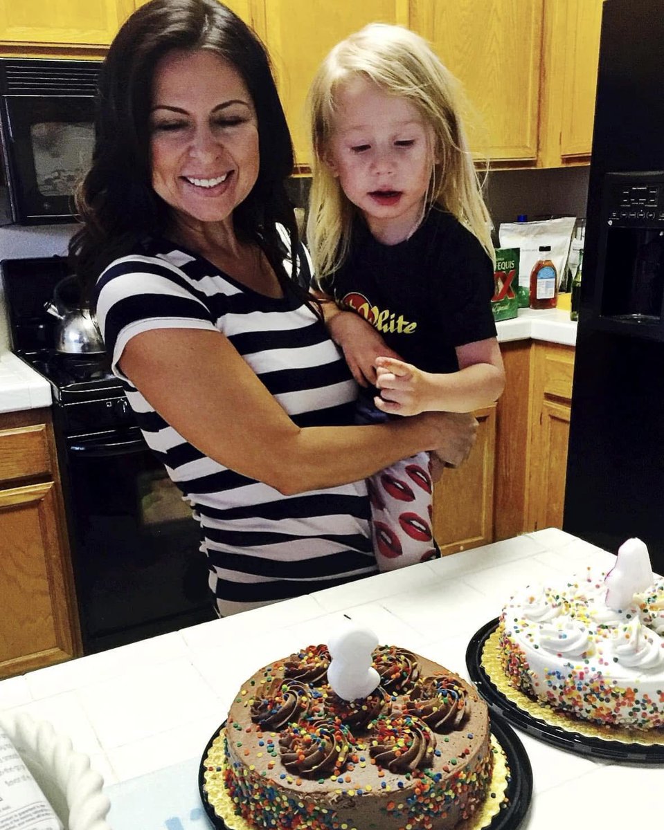 MarkKendall_GW's tweet photo. Throwback - Noah and Grandma Bridget (my wife) making treats!๐๐๐
#yumyum #kitchendelight https://t.co/dv8tkYv52i