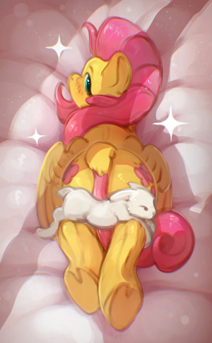 Itssim_'s tweet image. I have no idea how to post this drawing so it won&apos;t be counted as adult content and views won&apos;t be restricted 😭

#mylittlepony #mlpart #fluttershy