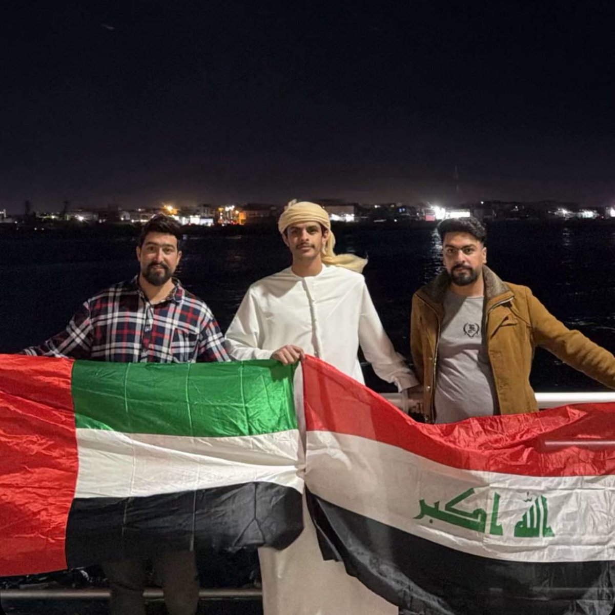بو مبارك يوم وصل العراق شاف كرم فوق الوصف… استقبال يشرح الصدر ومعاملة ترفع الراس. 🇮🇶🇦🇪

صراحة أهل الرافدين أثبتوا إنهم أهل وفا وسِمعة طيبة، والجمهور الإماراتي شاف احترام ما هو غريب عليهم.

تحيّة كبيرة للشعب العراقي… معدن أصيل وطيبة ما تنسى ❤️.
<a href="/im7v7/">بو مبارك 🇦🇪</a>