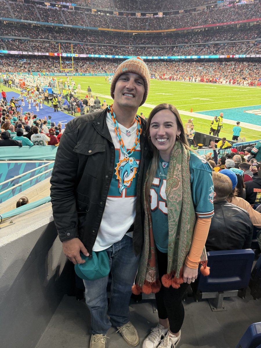 Coach James 🦅🏀🏐🏈👟 tweet media