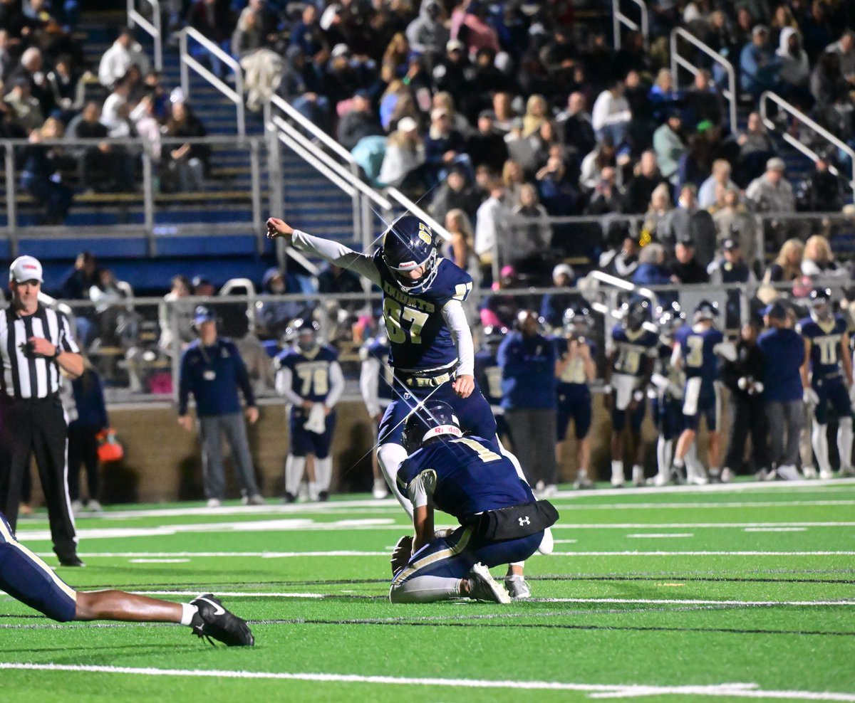 AustinStephen87's tweet photo. Check out my Highlights from Sophomore year.

https://t.co/iTBC9VTeT0

Stats: 
33/36
3/5 Fg
2/2 40yds + w/long of 42
3rd in the state in punt average via Maxpreps
Long of 55
3 Surprise onside kicks recovered 

@CoachRocBatten @CoachBroadrick @JamesWilhoit25 https://t.co/RjpNIbRXct