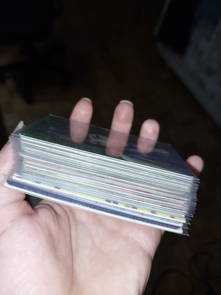 joyhellos's tweet image. dando tchau pras minhas bichinha