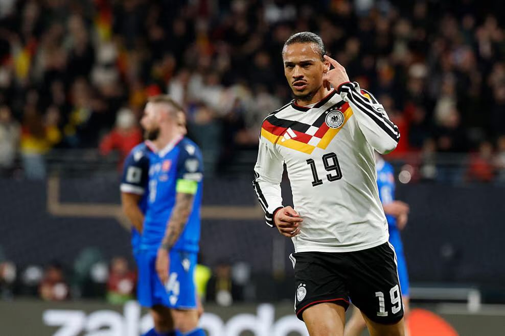 GalatasaraySK's tweet image. 🇩🇪 2026 Dünya Kupası Avrupa Elemeleri A Grubu son maçında Almanya’nın, Slovakya’yı 6-0 yendiği mücadelede iki gol, bir asiste imza atan Leroy Sané’yi ve Dünya Kupası’na katılmaya hak kazanan ülkesi Almanya’yı kutluyoruz. 

Congratulations, @leroy_sane! 👏