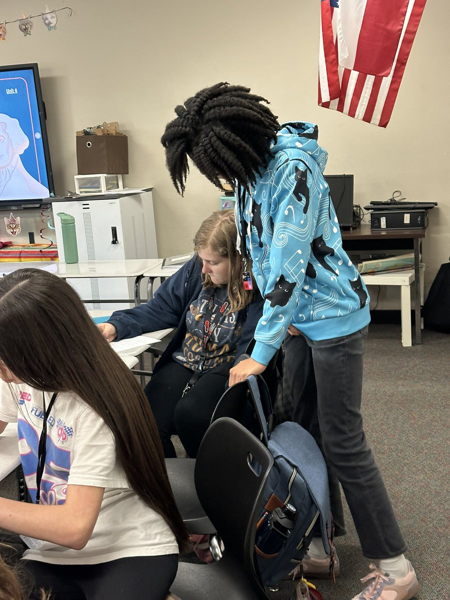 Hannah Russell tweet media