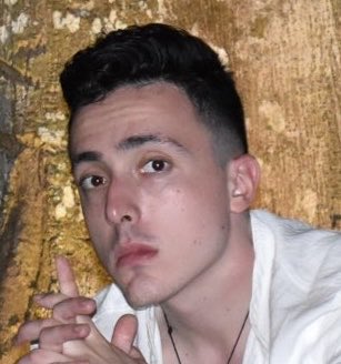 heinenbros's tweet image. The way I look at my Director of Ops when her 2 week old account is getting more views than mine.