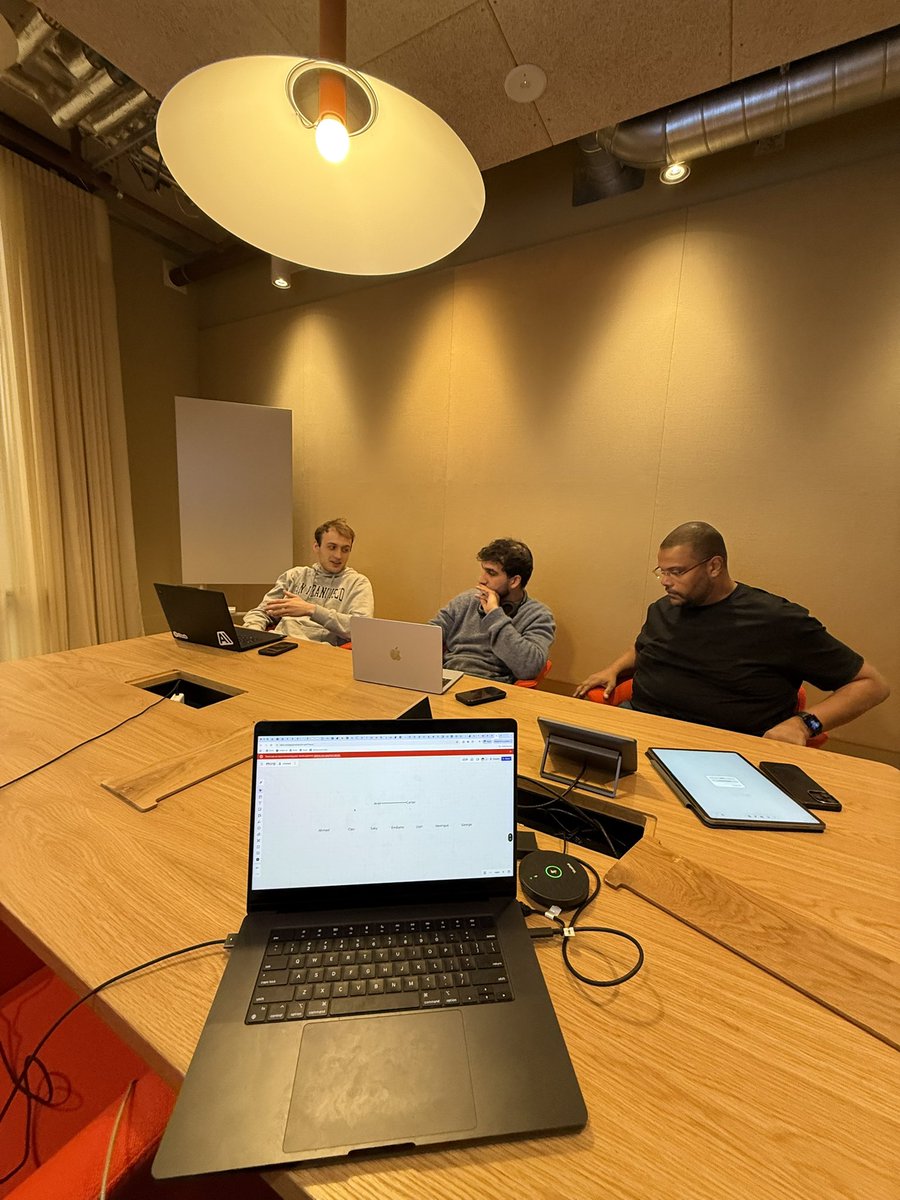 Back in London to see the <a href="/ArtifactOffcial/">Artifact AI</a> team. they were up since 5 am and now still grinding (9:38pm).

Sometimes you just take a step back and think wow I cant believe we did this in less than year. True artists from the worlds best universities, companies, and unique