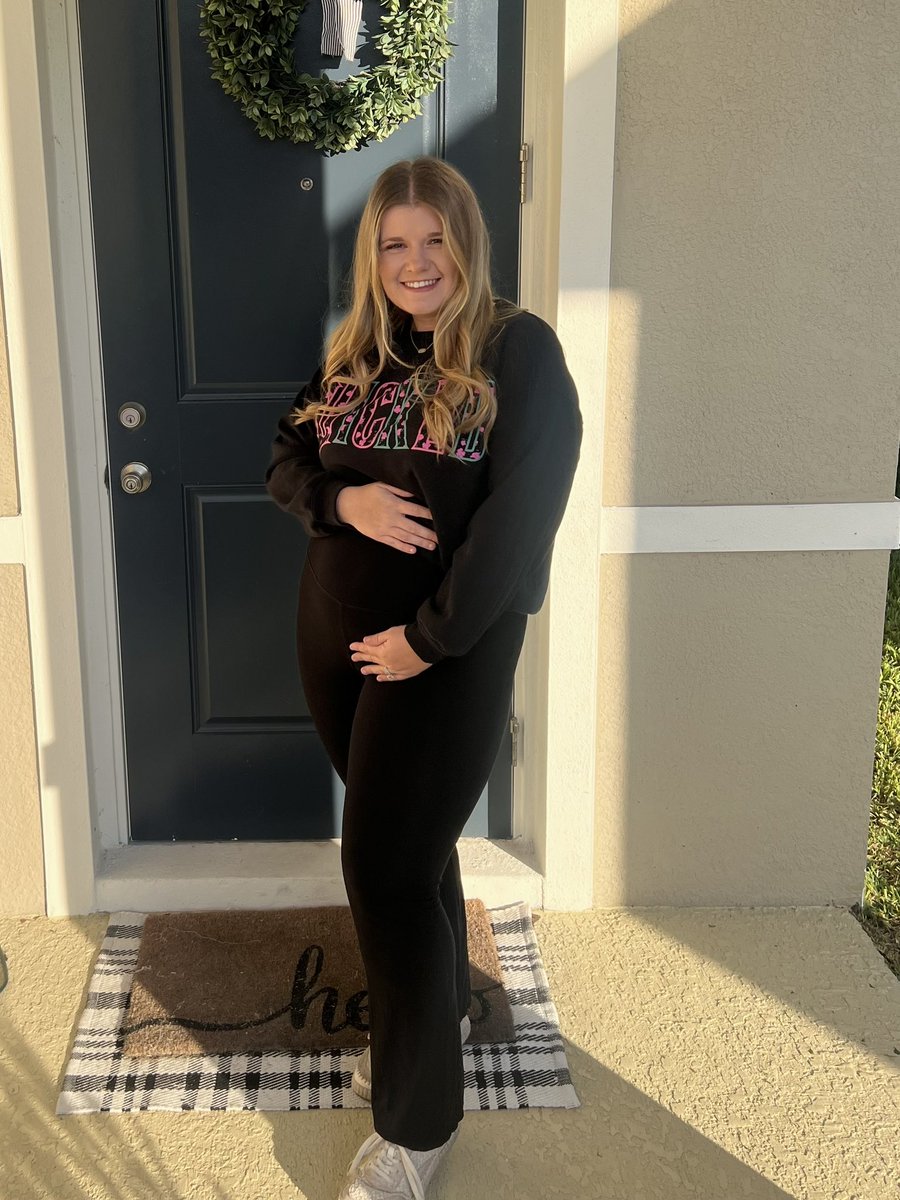 Allie Uncharted 🌸🏝️🌼 tweet media