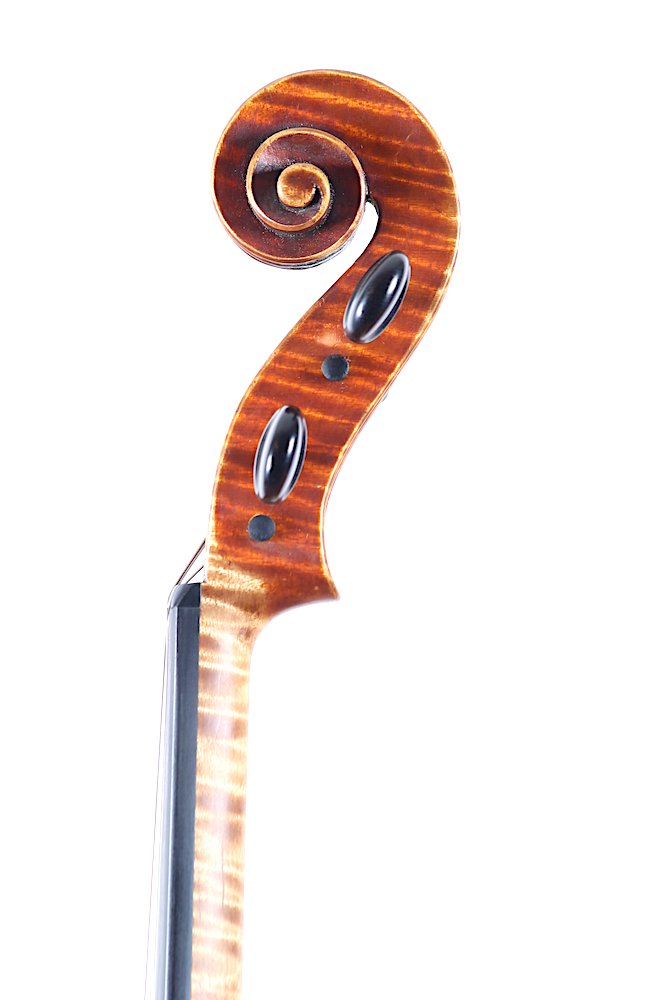 BenningViolins's tweet photo. We are pleased to offer this fine #viola crafted by #violinmaker R.W. McCluskie for examination, trial and purchase. It possesses a big, powerful, dark tone. $10,000.00
Learn more: https://t.co/ZVafocl7Sp
Watch video: https://t.co/YLkSFdSeov
#violist #violaforsale #fineviola https://t.co/3tN8BjSg2Y
