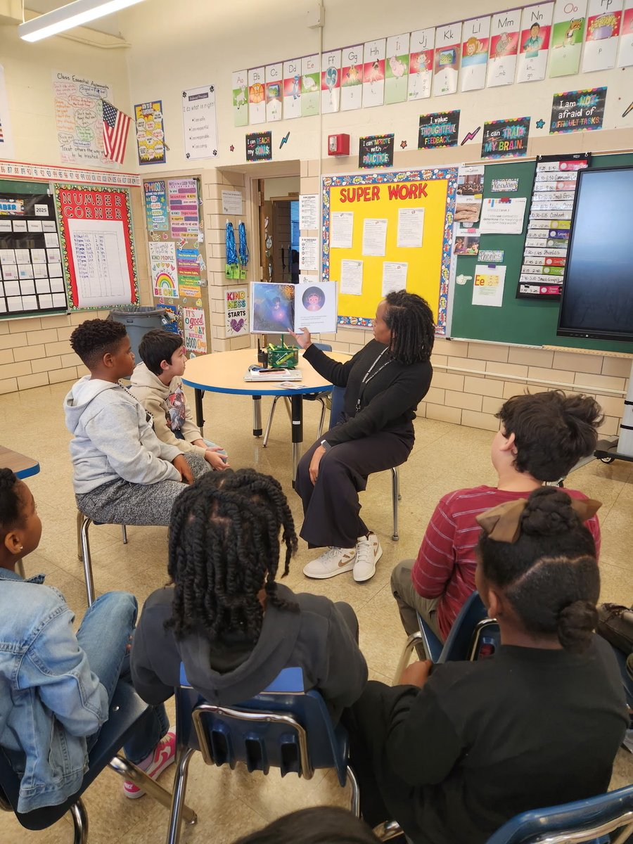 Alonna Thompson tweet media