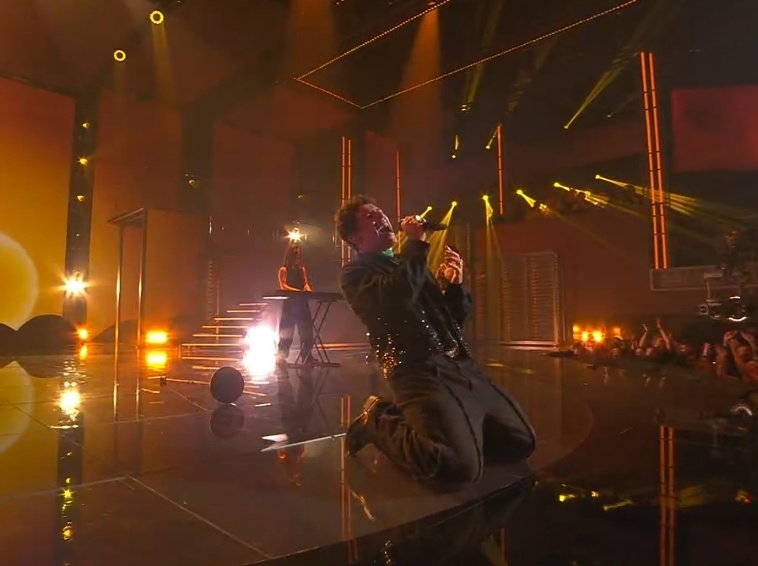 Leía hoy que esta edición no había ninguna actuación icónica que reivindicara a algún concursante

Bueno, pues creo que Beautiful Things se ha convertido en una de ellas
#OTGala9