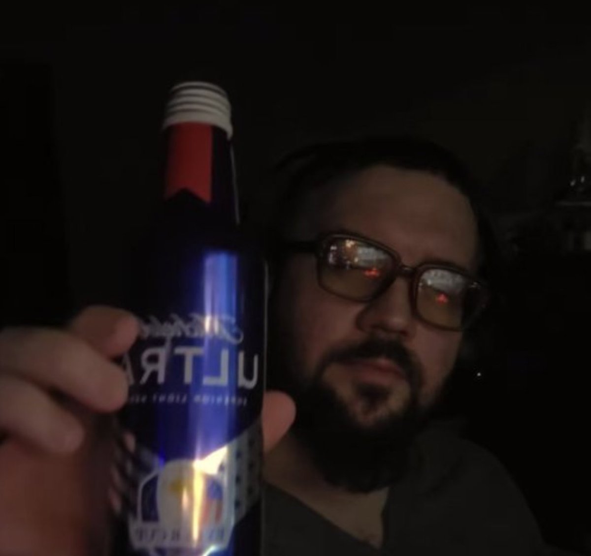 pubsubfan1's tweet image. Of course Craig has money - just like Lil Kim says in Lady Marmalade,  &quot;Why spend mine when I can spend yours?&quot; hahaha pay up beej. Daddy needs more beer.   #fubj