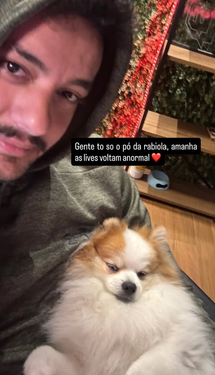ForeverUpdatesN's tweet photo. [🔔] Tio forevis via instagram

Hoje não haverá live, mas amanhã as lives voltaram ao normal!!!

—🦊
#skydoido #Minecraft #foreverplayer https://t.co/NbHmmMZk0T