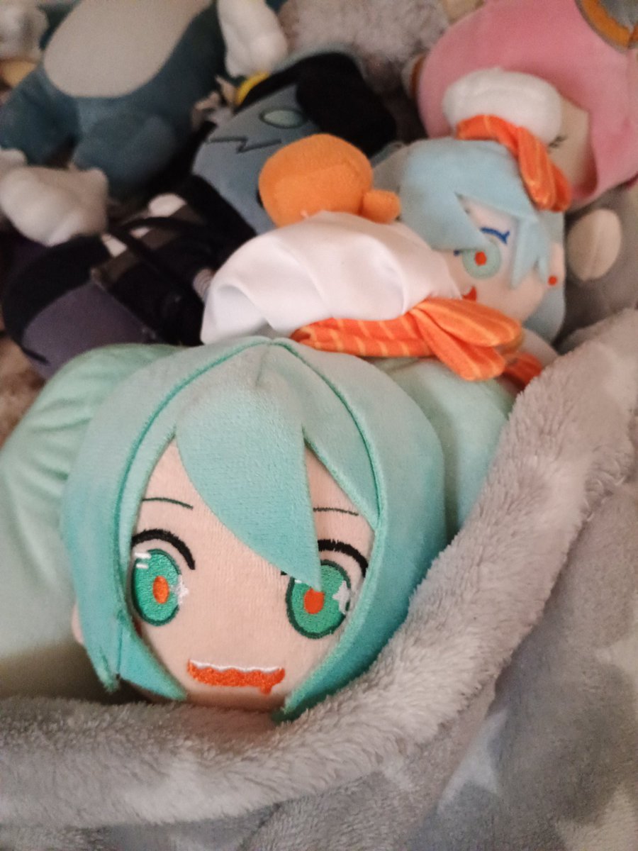 susiemmortal's tweet photo. it's my shrimpku plushie's birthday today!!!!!! she arrived in my mailbox 2 years ago today so i drew her something for it. she changed my life genuinely she means so much 2 me. I love you forever n ever shrimpku 
(OG DESIGN BY @ricedeity !!!!!!) https://t.co/lLGBRI260v
