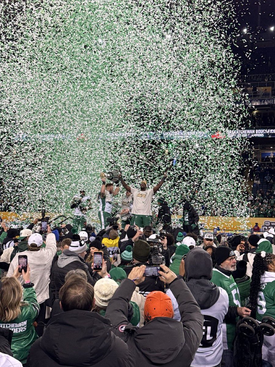 Yoshi_Hardrick's tweet photo. Champs!!! https://t.co/yIpVOQr8MR