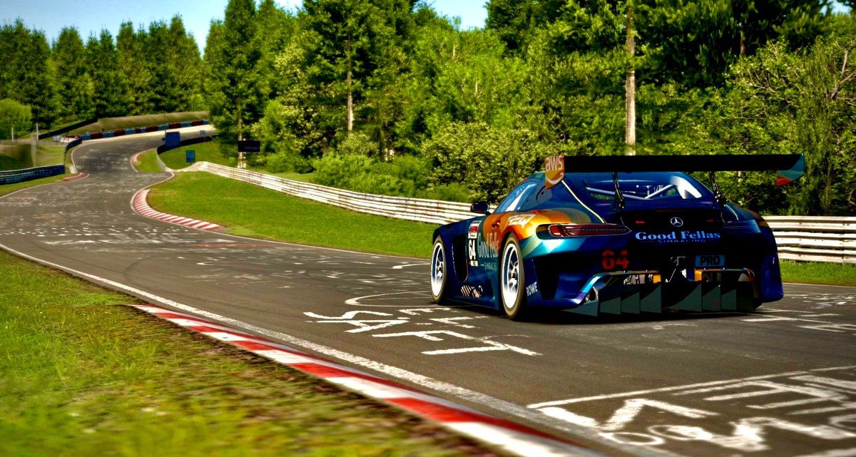 Goodfellassim's tweet photo. Master de Nürburgring in iRacing. Onze Discord heeft zelfs een eigen ‘Nordschleife challenge’! Join Goodfellas Sim Racing en verbeter je laps. Community building in volle gang! #iRacingTracks #SimRacingGuides #PCRacing #DiscordSimRacing https://t.co/mQ7bghtRPW