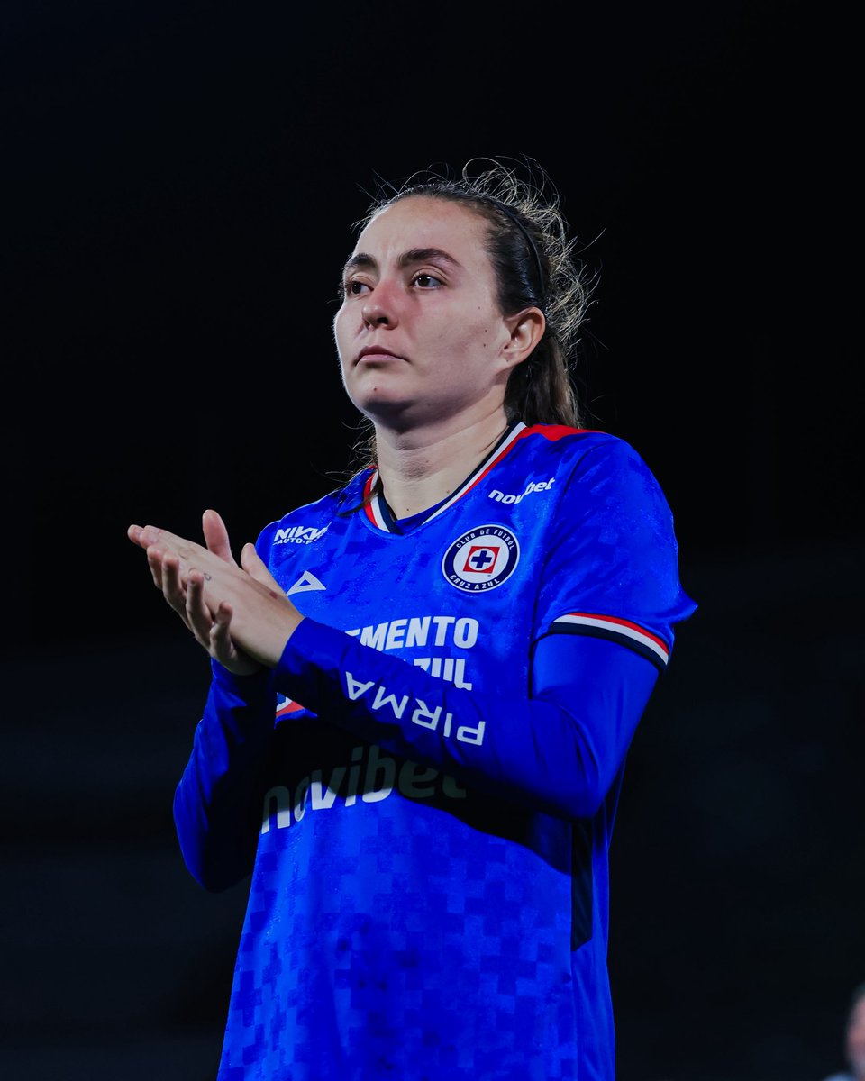 DanniCalderon97's tweet photo. GRACIAS GRACIAS GRACIAS. 💙

Mi @AzulFemenil , gracias por una temporada de ensueño. Rompimos récords, cumplimos metas, formamos una familia, ganamos respeto.
Esto, tan solo es el comienzo de una nueva historia.
Prepárense, que La Máquina ya arrancó.

Aguante Cruz Azul, aguante🫶🏼 https://t.co/X268u4IiIB