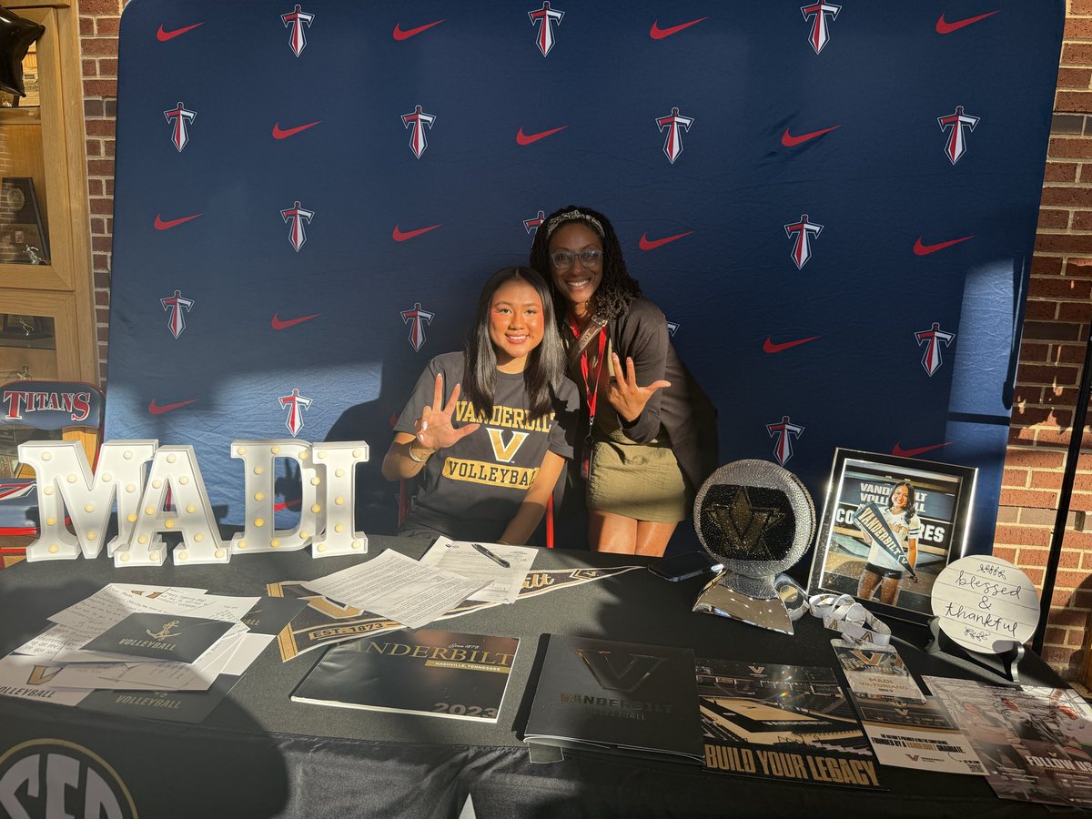 Centennial HS tweet media