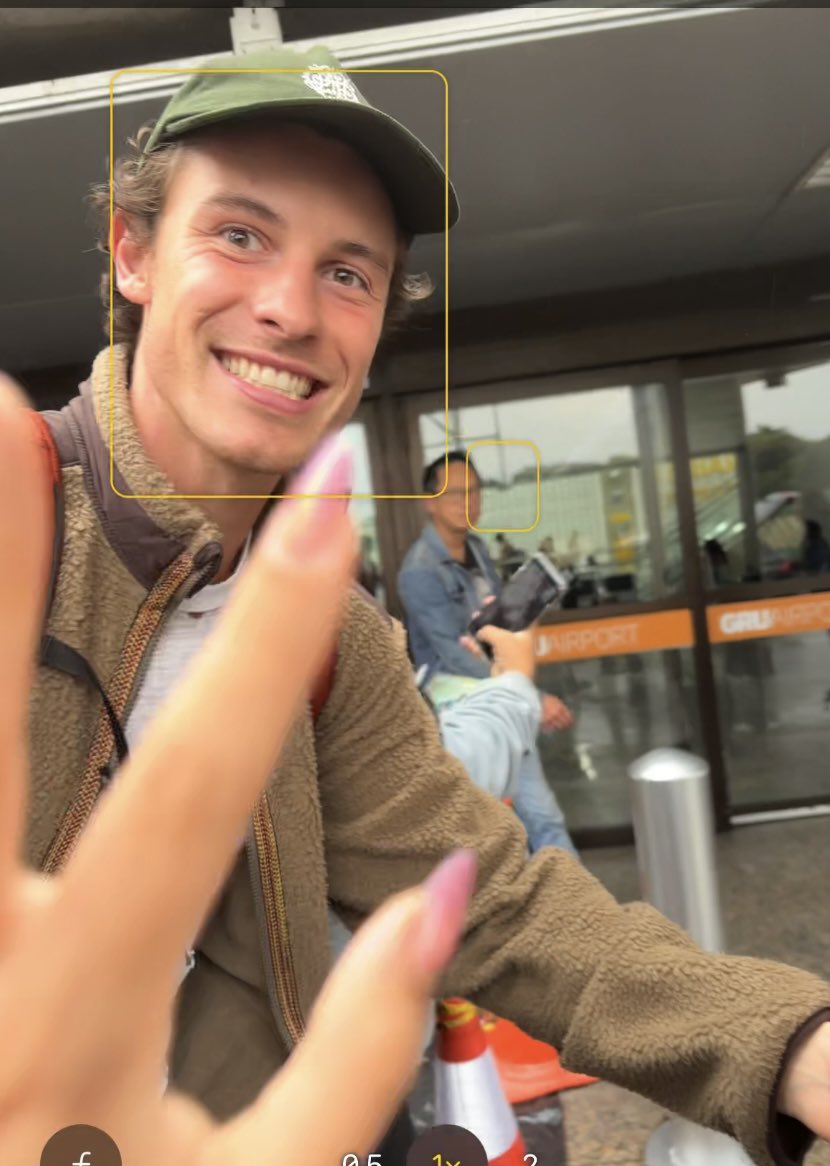 ShawnMendesHour's tweet image. ♥️