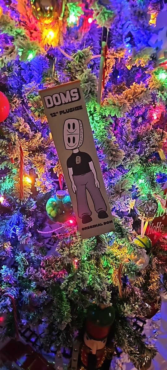 This christmas i will be asking Santa for a friend for my DOM.....