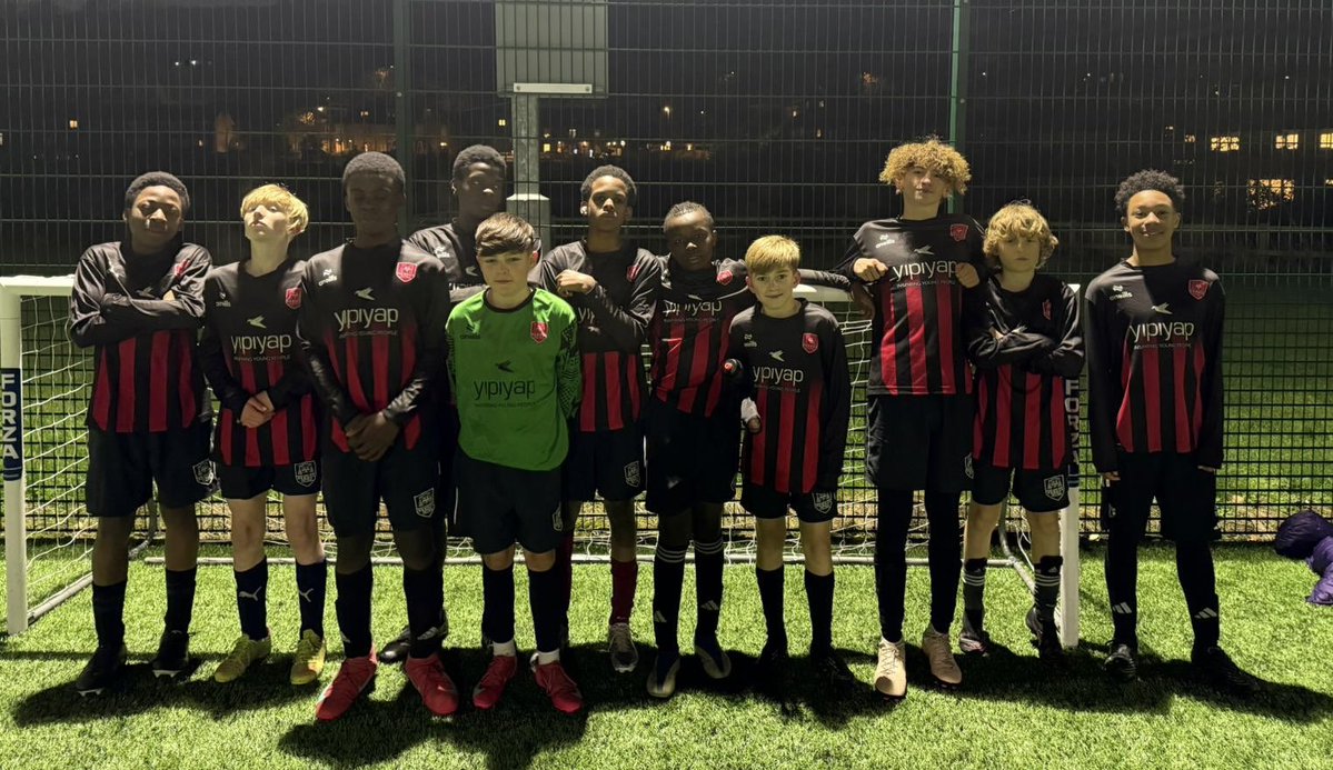 An emphatic 11-0 win for our Year 8 boys in the Oldham league - what a performance! ⚽️
Special mention to Layton for scoring 5 goals and Archie for stepping up to play in goal 👏#teamnewman <a href="/MrsKP_Newman/">Mrs Phillips</a> <a href="/NewmanRCCollege/">Newman Catholic College</a>