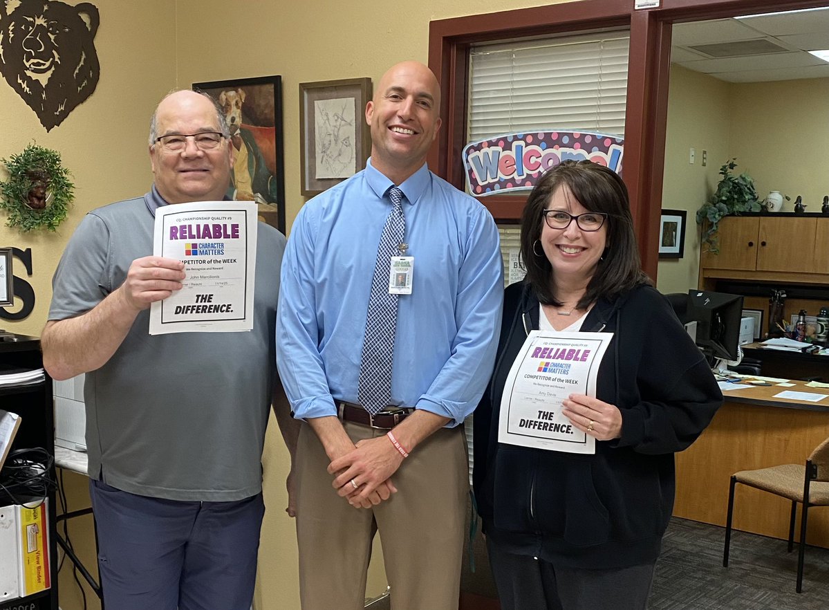 MarquesReischl's tweet image. 🚨Basha HS Character Matters🚨
Staff recognized John Marcilionis and Amy Davis from our ESS dept for being great exemplars of the trait Reliable!
I agree!! #CHARACTERMATTERS #THEDIFFERENCE 🐻🔥
