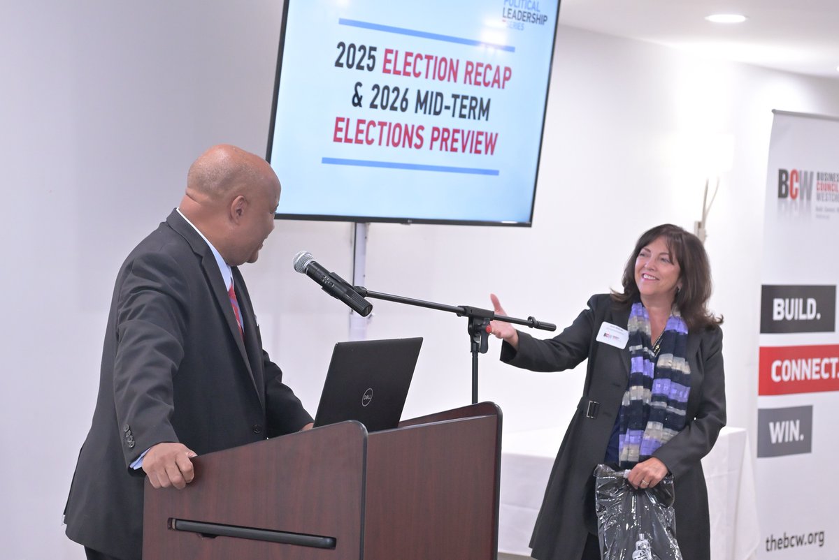 CoCommPR's tweet image. We were delighted to see our VP of Client Services, Caryn McBride, reconnect with her former news colleague Dominic Carter — @77WABCradio's insightful political reporter and talk-show host — during @WestchesterBiz's Political Leadership Series.