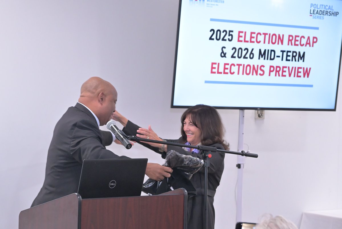 CoCommPR's tweet image. We were delighted to see our VP of Client Services, Caryn McBride, reconnect with her former news colleague Dominic Carter — @77WABCradio's insightful political reporter and talk-show host — during @WestchesterBiz's Political Leadership Series.