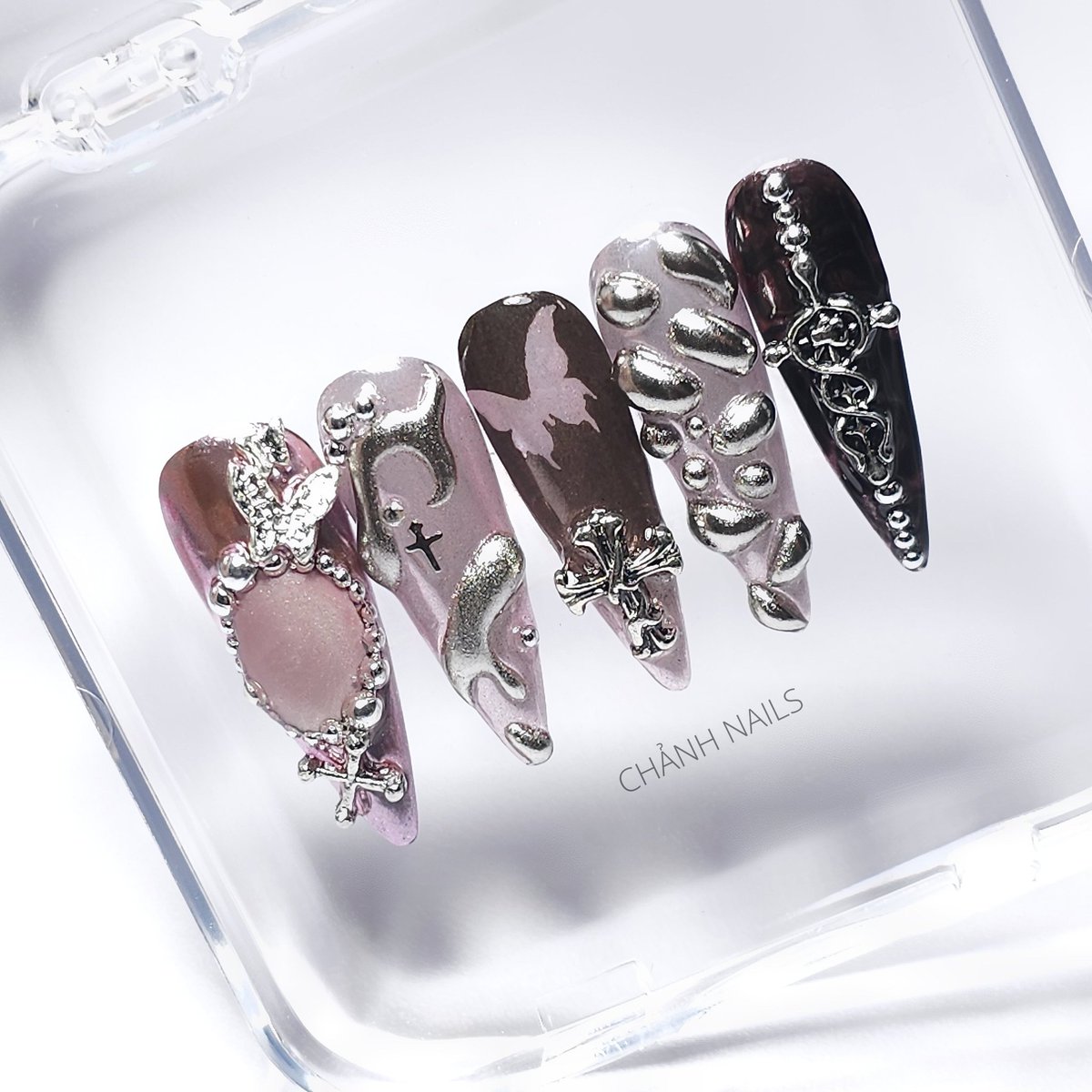 ChanhNails's tweet photo. 🎐 BOOK YOUR NAIL APPOINTMENT FROM TODAY
📍 NAIL BOX AVAILABLE (NATIONWIDE SHIPPING)
🔗 Address:
➡️ Hòa Lạc, Hanoi, Vietnam
🥰 All photos are 100% from our shop, so feel free to book with confidence!
#nailart #nailtrend #nail #nails #nailmagazine https://t.co/8nmVEL3zT4