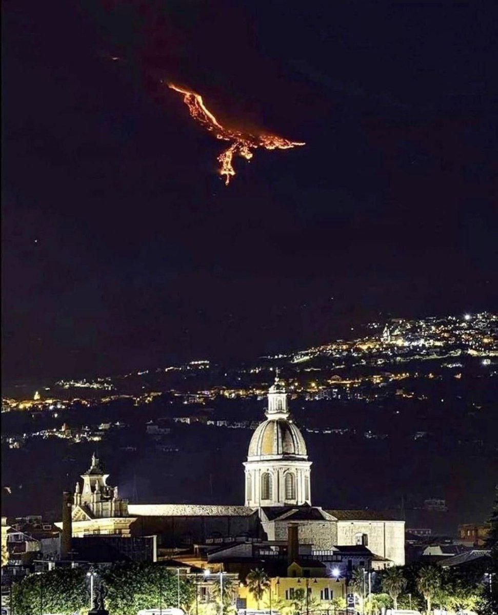 Mt. Etna is erupting &amp; it appears that the lava flow has a resemblance of a  Rising Phoenix.

Repost and follow <a href="/qexam6/">Q EXAM</a>