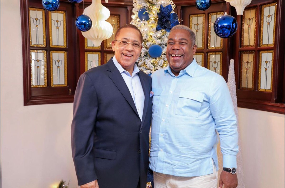 Hoy en <a href="/sumundotv/">Su Mundo TV</a> junto a Ana Lendor (@cedimujerrd), @guillermomoringlane y Alex Mordán (@oportunidad1424) mostramos cómo las políticas sociales del Gobierno están transformando la vida de quienes más lo necesitan.