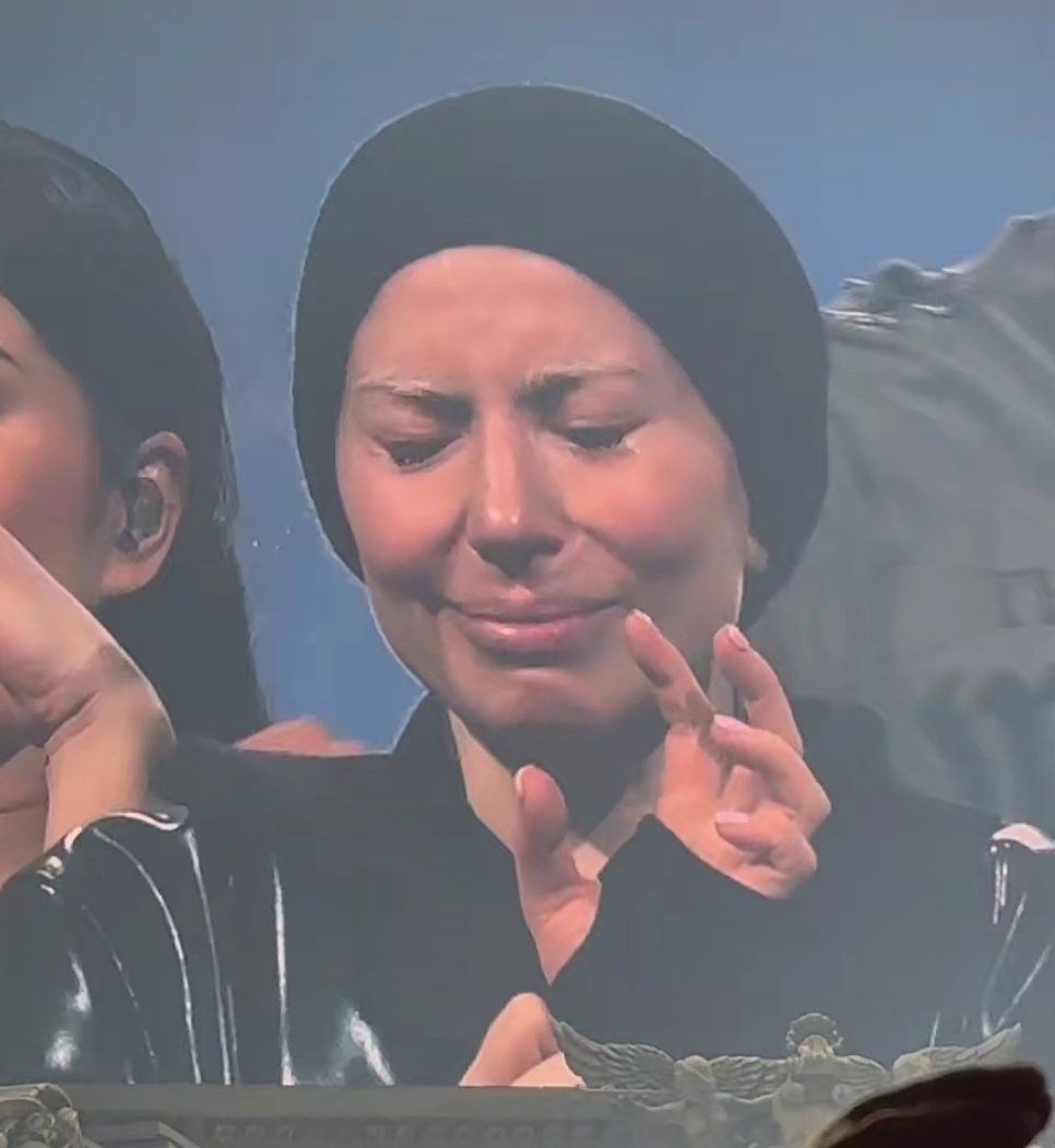 farmigasz's tweet image. ela é bebezinha demais, te amo gaga