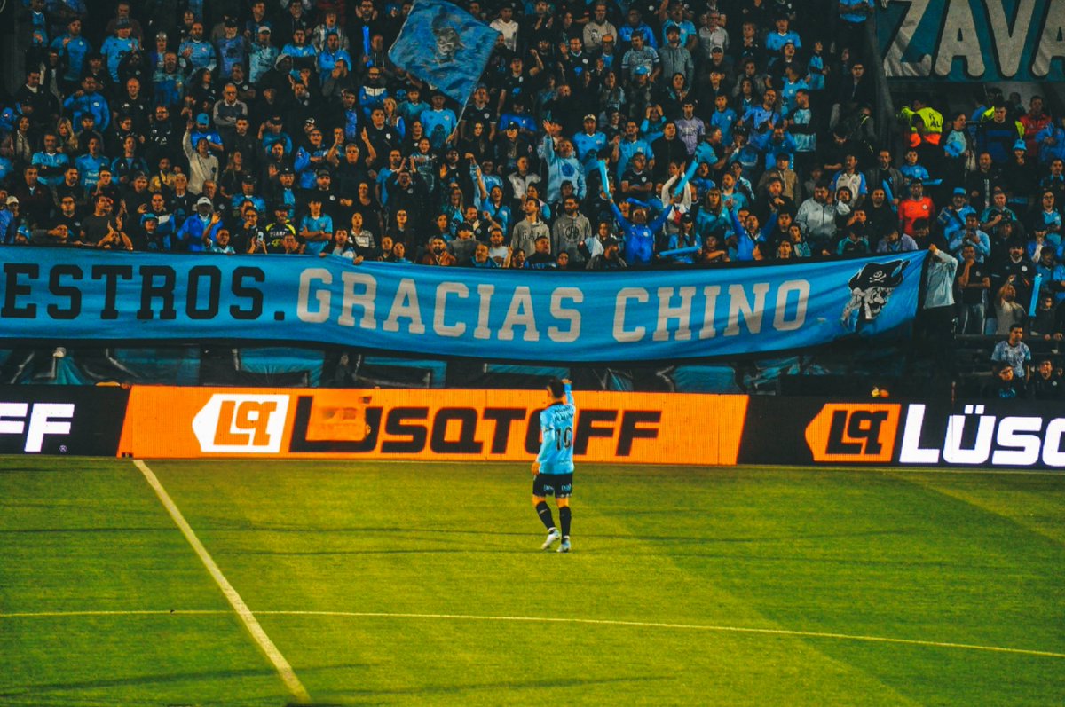 Gracias por tanto y perdon por tan poco.