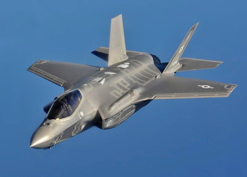 السعودية فرحانة ب F-35
ماتدري إيران سوتها تشريب 😅