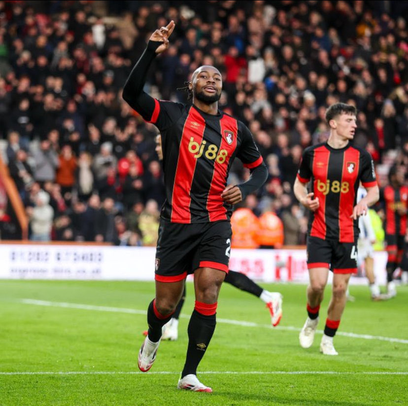 EXCLUSIVE💣

Tottenham are the latest club to make contact with the camp of Antoine Semenyo to register their interest💣👀

Semenyo has a release clause worth 65 million that will come into affect this January✅💣

The possibility of a departure is increasing👀