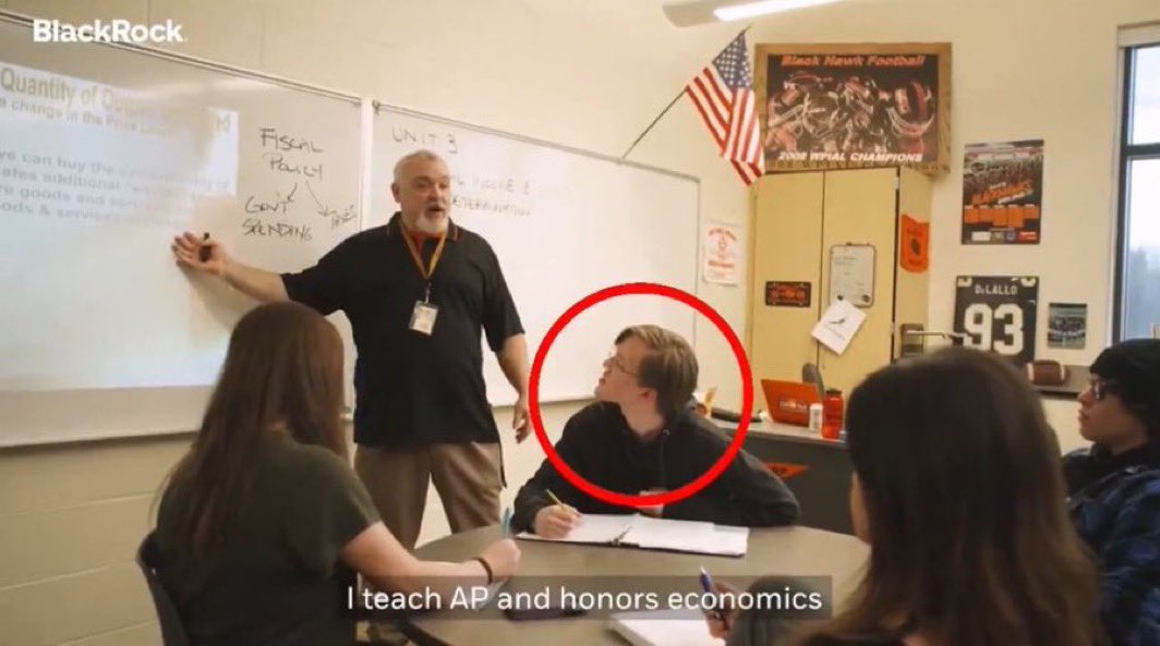 DschlopesIsBack's tweet image. Anyone else still find it crazy that Thomas Crooks just happened to be in a BlackRock commercial?