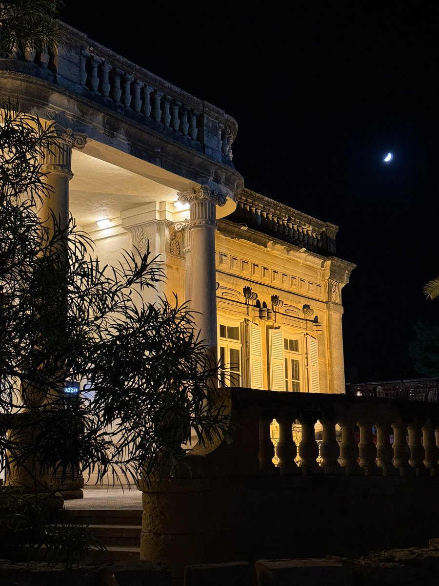 Michael Almond tweet media