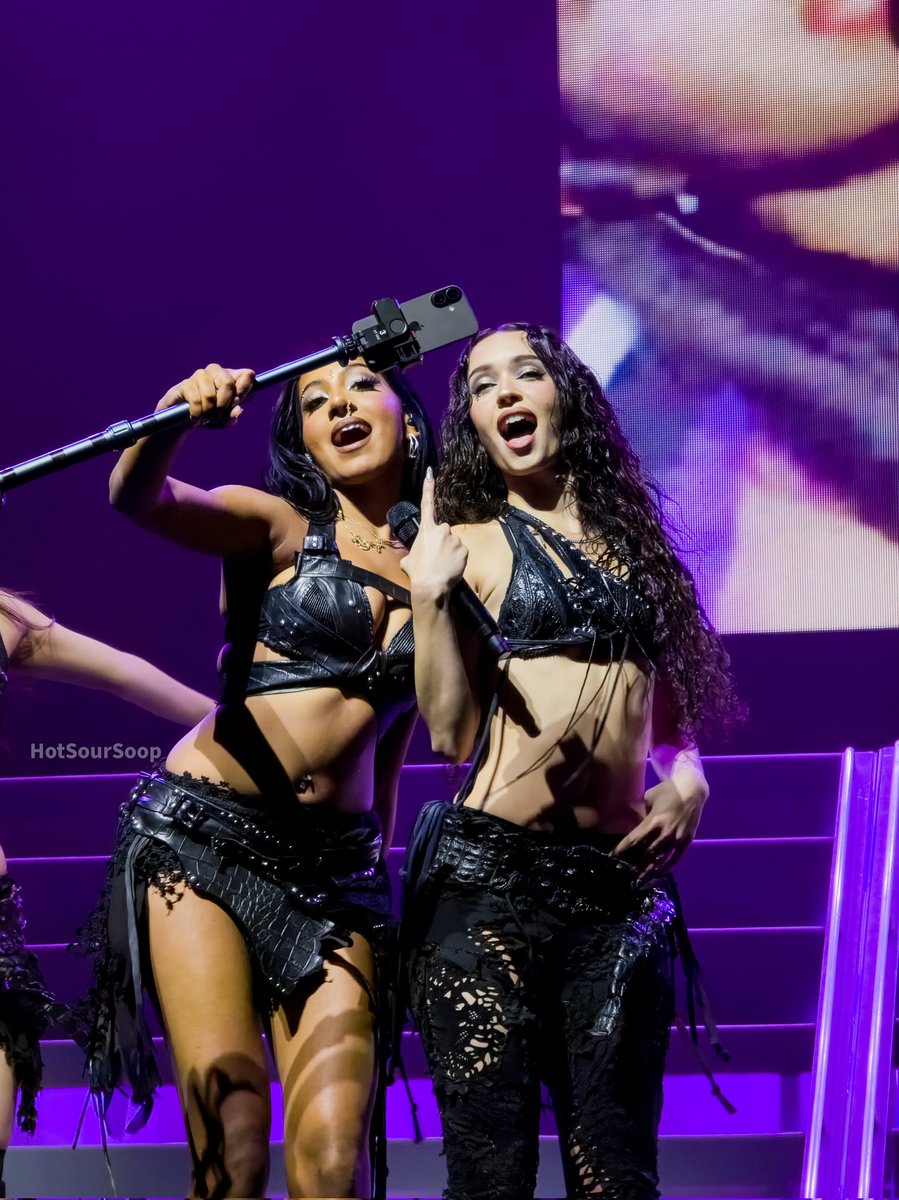CalvertKev's tweet photo. 📸

#KATSEYE
#KATSEYE_in_Minneapolis
#BEAUTIFULCHAOSTOUR https://t.co/IVcg2UeIaG