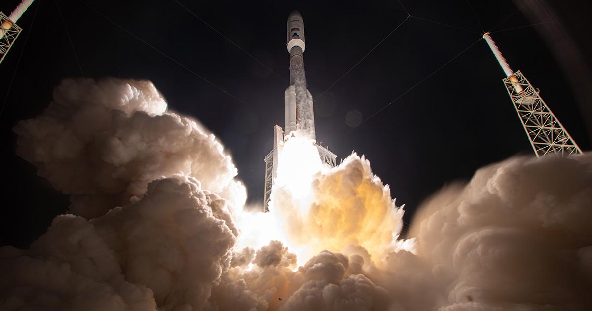 AINonline's tweet image. Viasat is enhancing its JetXP broadband satcom service with the integration of Telesat’s Lightspeed low-earth-orbit satellite constellation network.

Read more ⬇️