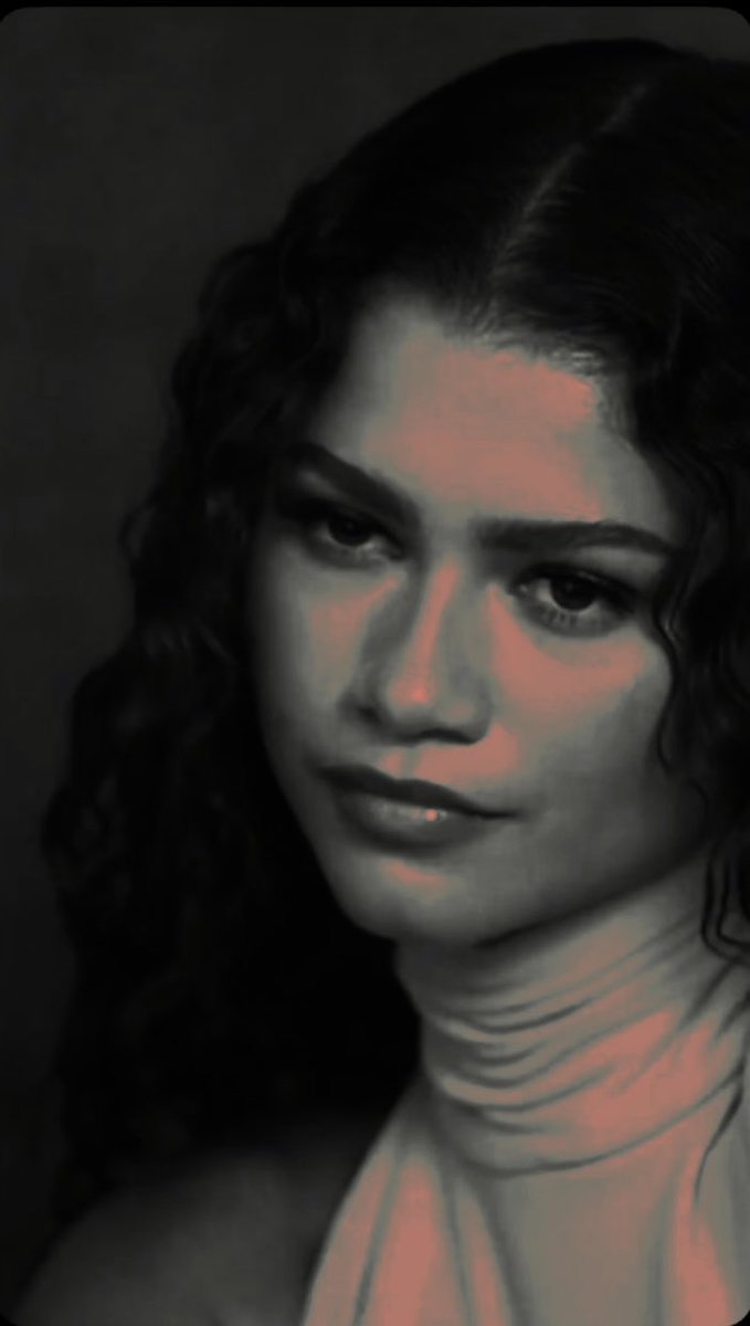 𝑀𝑖𝑎 tweet media