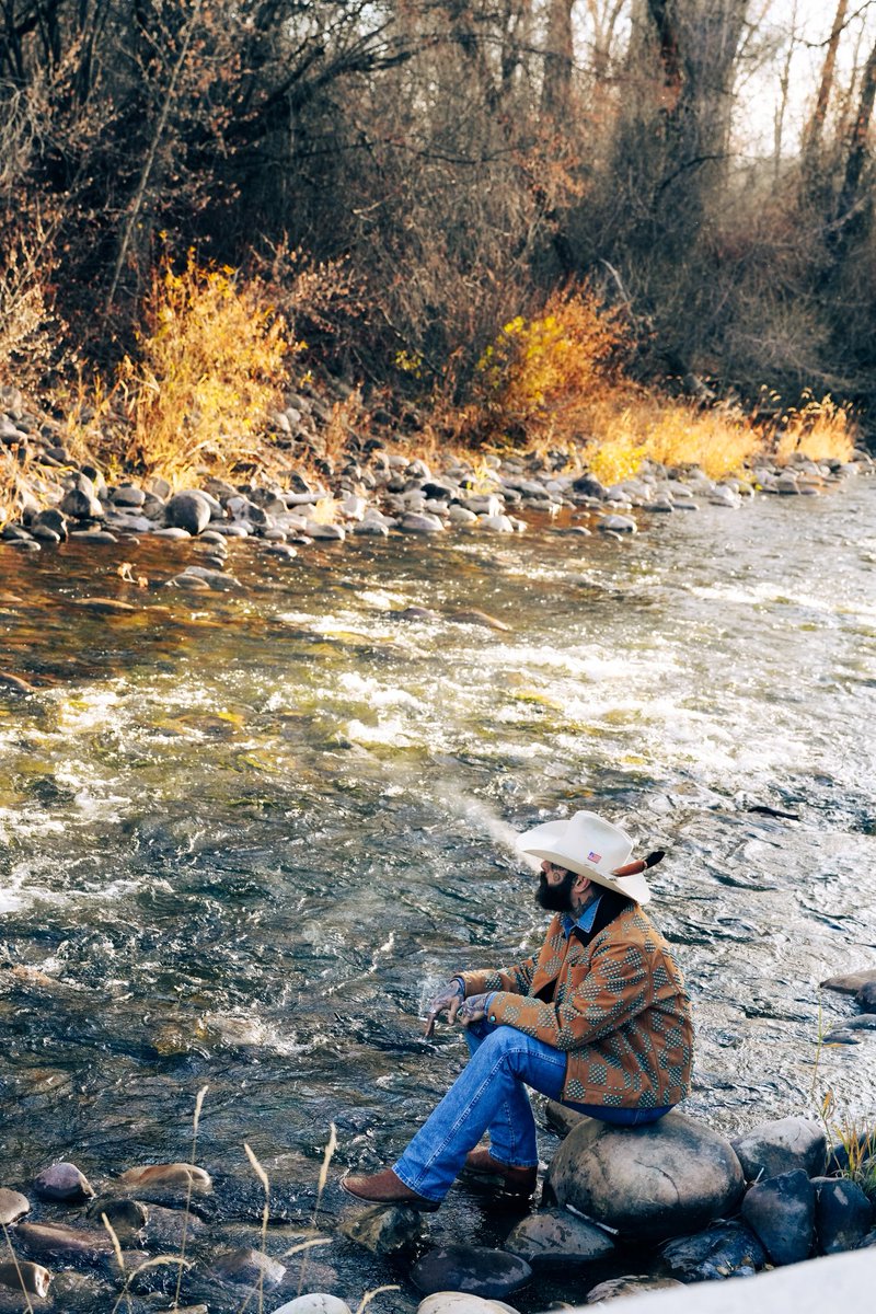 PostMalone's tweet image. 🧡🍻