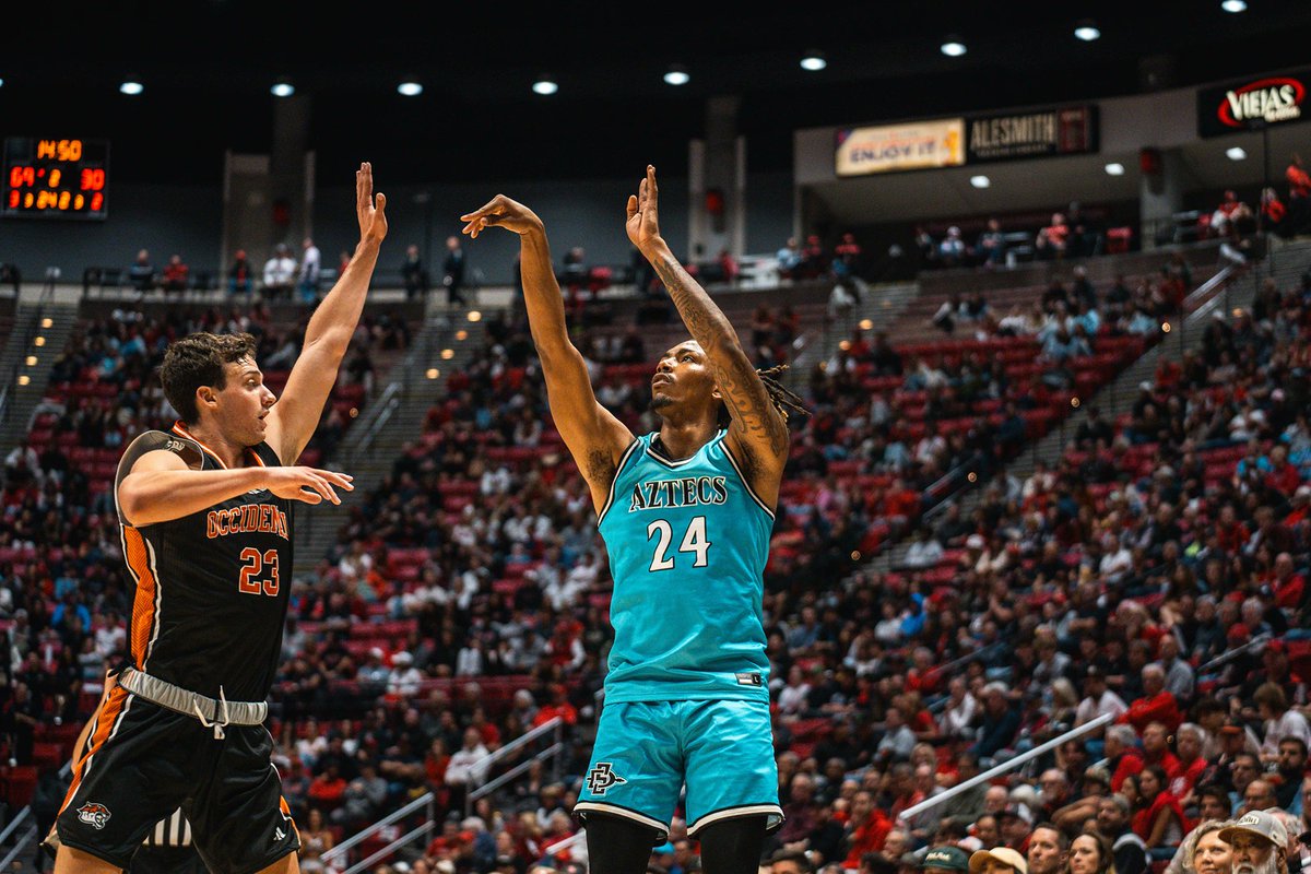jonschaeffer's tweet image. San Diego State will wear turquoise uniforms tomorrow vs. Troy for the team&apos;s annual N7 Nike game, honoring Native American and Aboriginal communities.