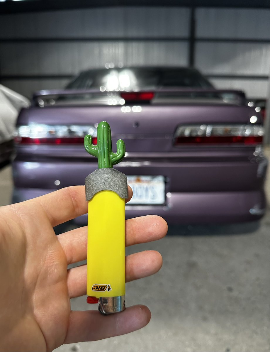 PackerJawn's tweet image. Check us out on IG while I grow our X page! 

We work with glassblowers to make unique packing/poking and pedant tools that connect to your lighters!