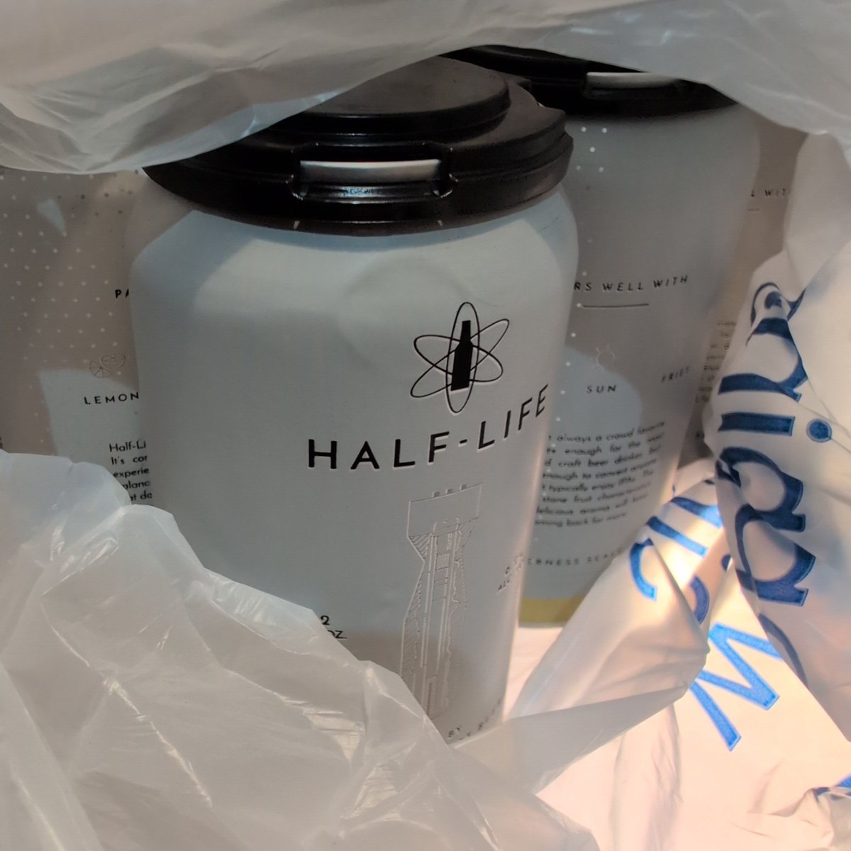 BoomstackFBI's tweet photo. Half-life 3 confirmation?
#halflife3 https://t.co/EPxNYu8W2W