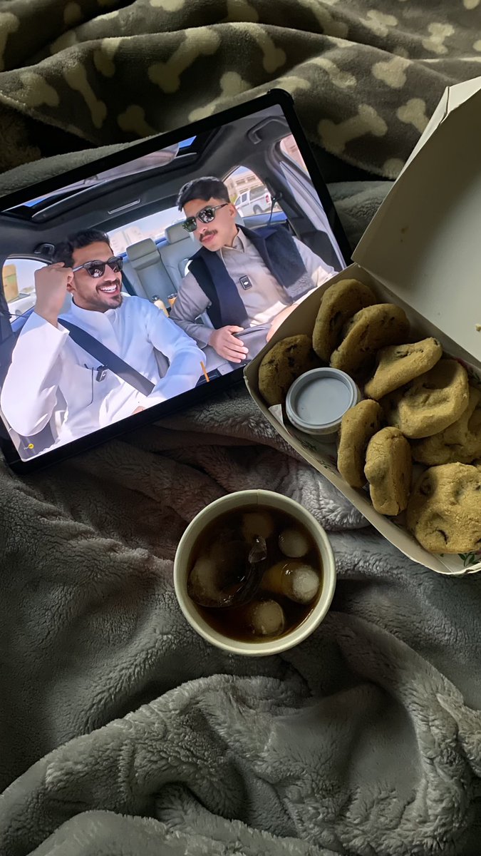 يتعافى المرءُ
   بلحظاتِه 
    الهادئة
       ❣️