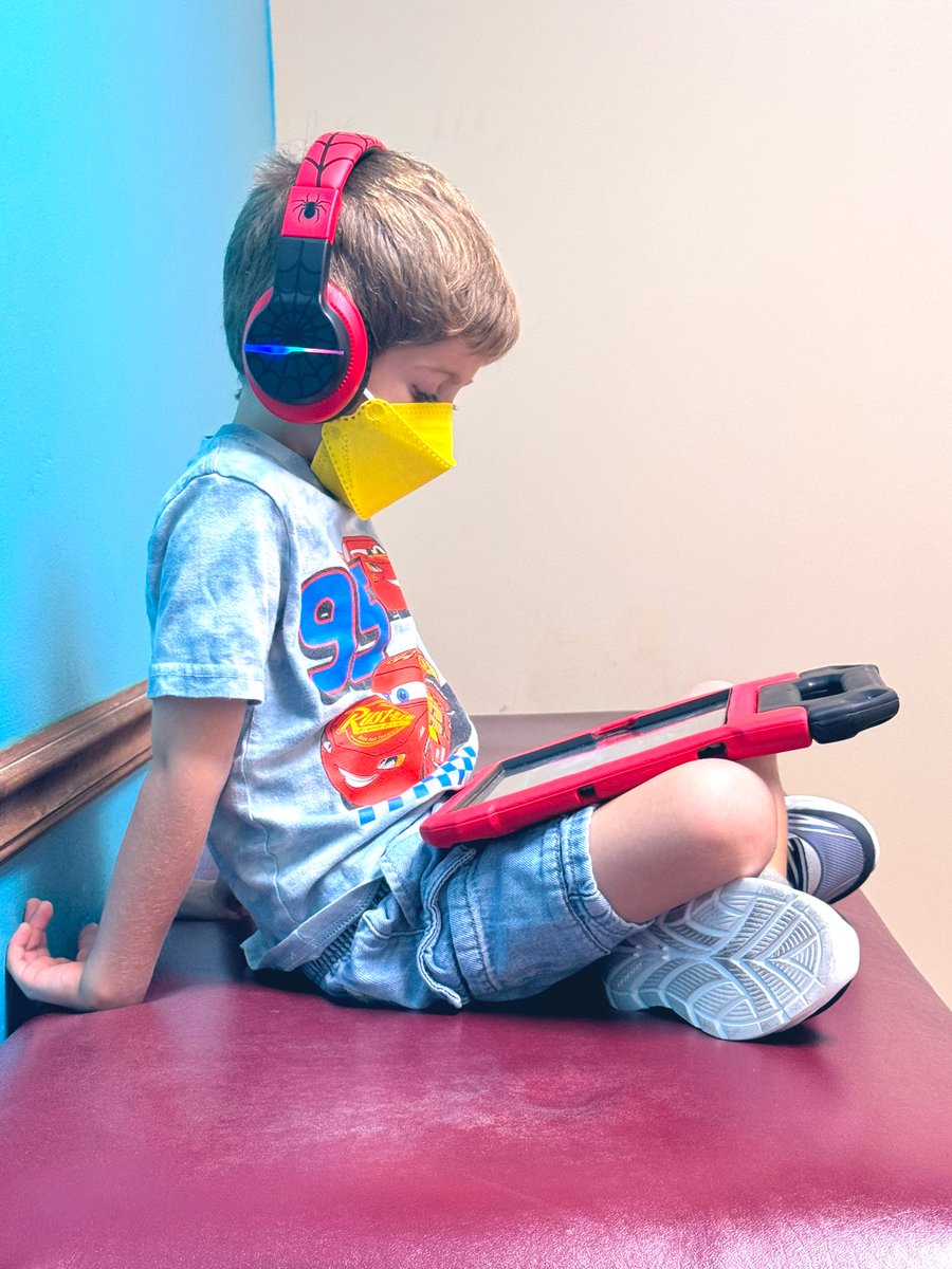 RoxanaCodes's tweet image. Hi! It’s been a long day and it’s almost slipped right through my fingers. Baby boy is under the weather and requiring supplemental oxygen so nobody is sleeping well. But we did the dang things and hoping to squeeze some job apps in tonight. #fitdevs