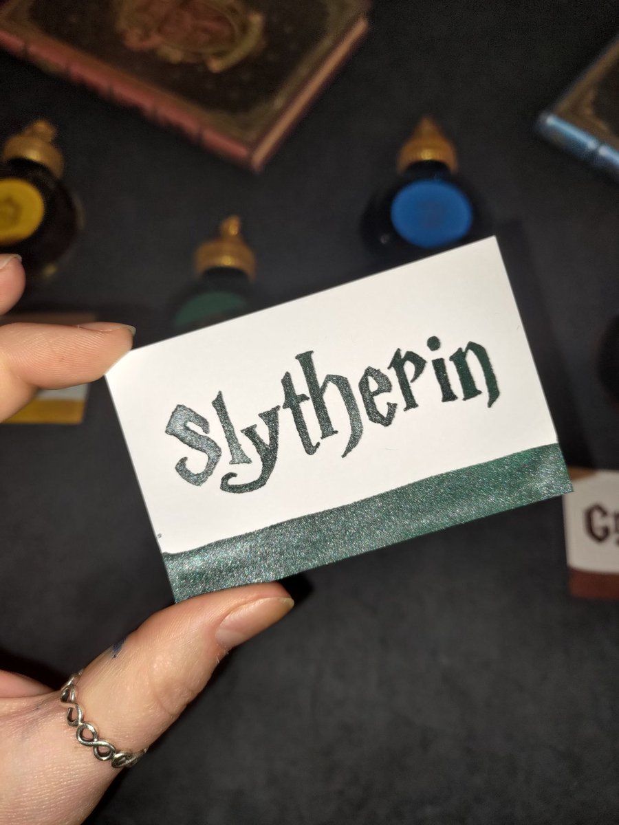 PaperLovers tweet media