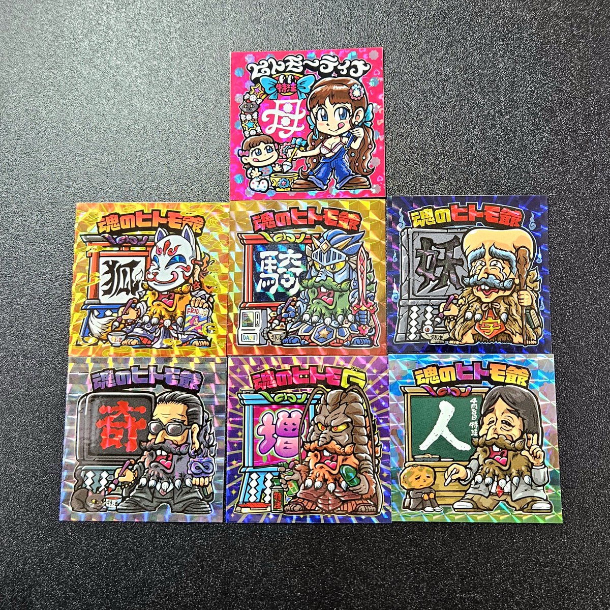 Foxman_Friday's tweet image. さん家祭り2025お品書きです！

スペース：91番92番
サークル：FOXMAN⚡FRIDAY

一度のお会計が4000円以上の場合、特典としてヒトモ爺1枚プレゼント(全7種ランダム)
こちらは用意分が無くなり次第終了します🦊

当日は何卒よろしくお願いいたします🙇